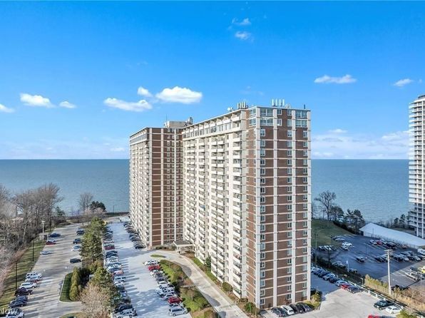 12900 Lake Ave APT 328