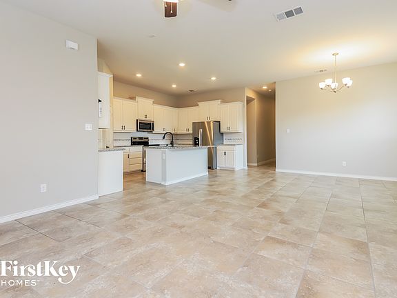 5th image of 105 Gentle Circle Way