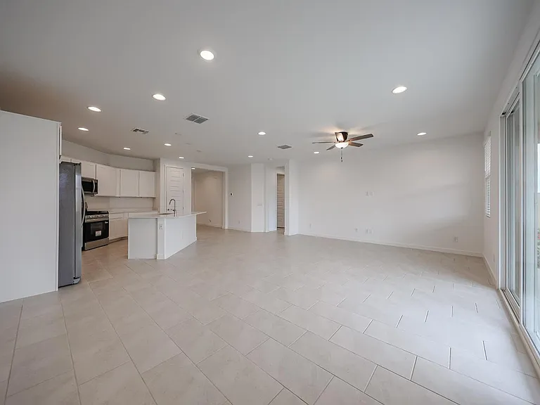 7814 W Hide Trl — Photo 5