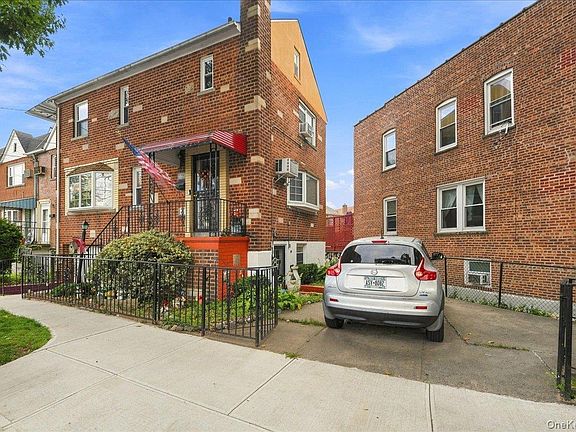 2nd image of 1563 Merry Avenue