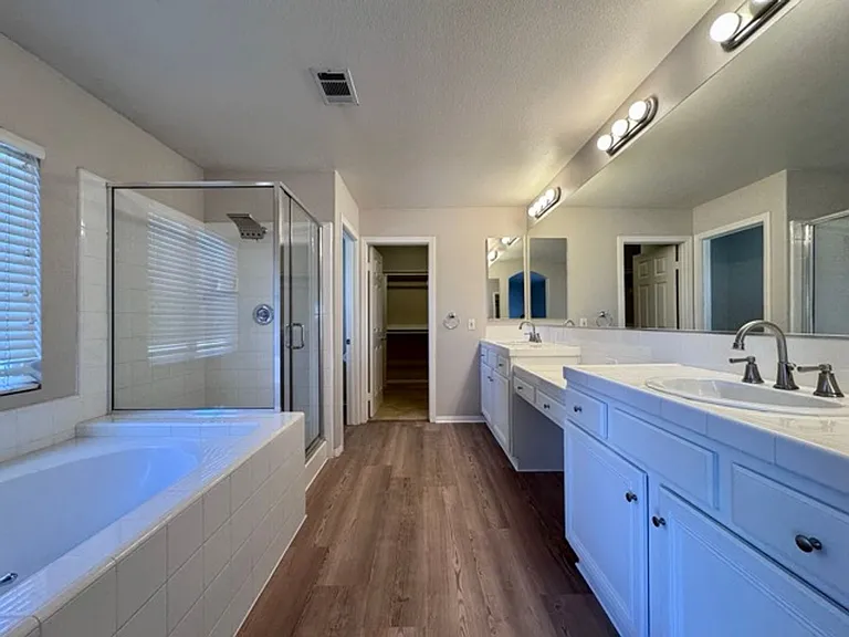 30906 Crystalaire Dr — Photo 36
