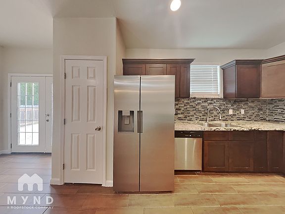 4th image of 5704 Bacher St
