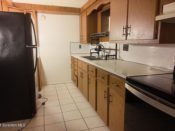 2nd image of 3730 Lawrence Ave APT 1