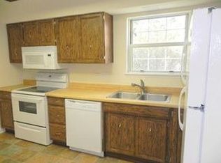 659 Dunham Rd, Gurnee, IL 60031