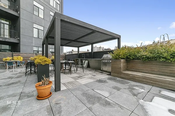 Rented by MNS | media 70