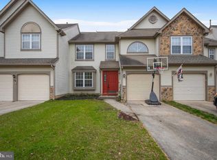 69 Sandhurst Dr, Mount Laurel, NJ 08054