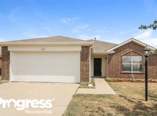 823 Sage Meadow Dr, Glenn Heights, TX 75154