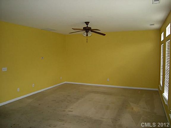 3rd image of 13607 Chester Ln #B