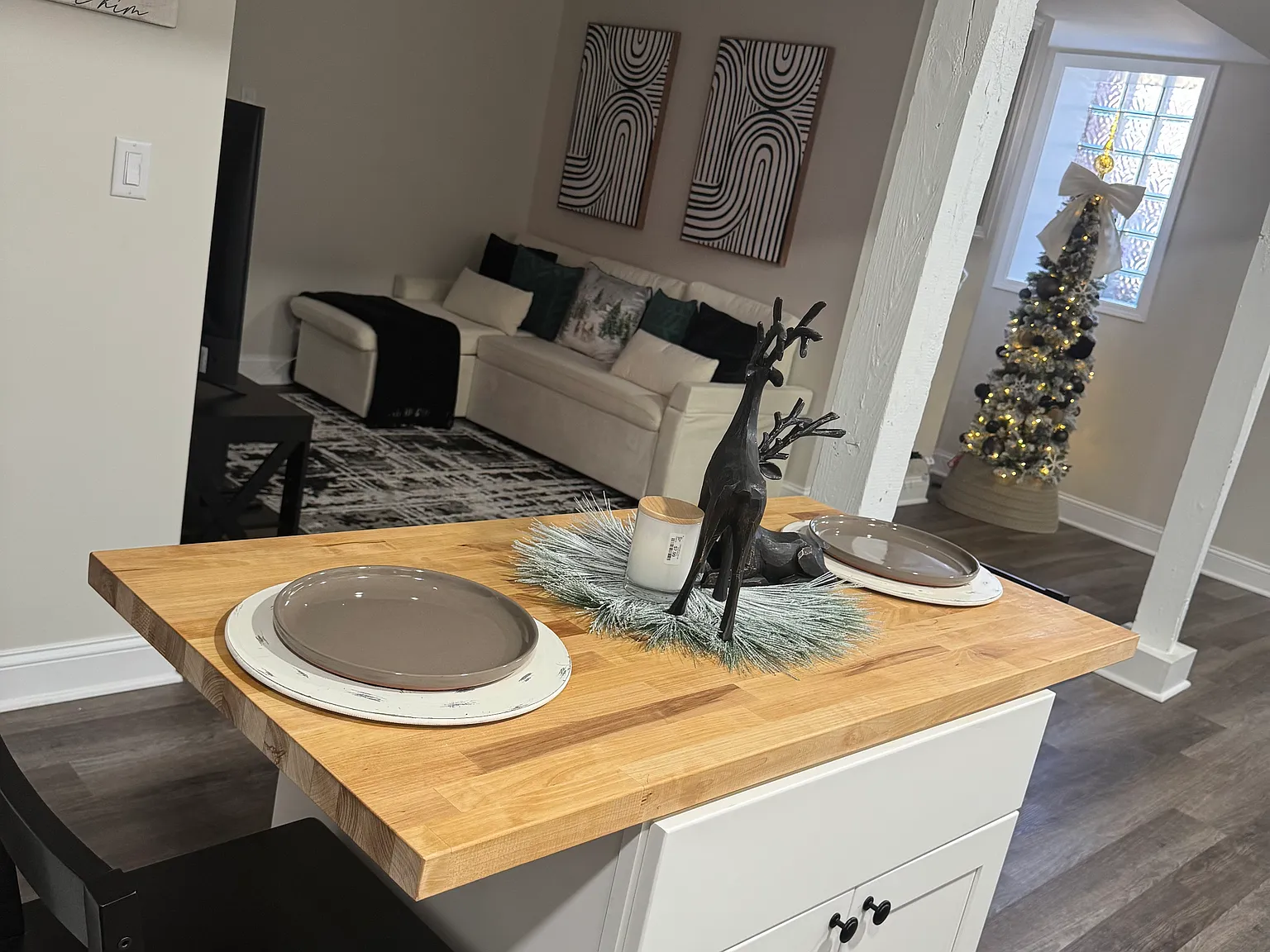 2 bed, 1100 sqft, $1,800 — Photo 3