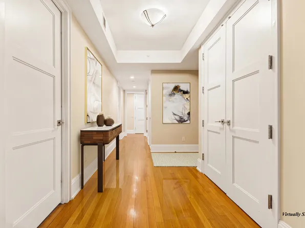 305 East 85th Street 3A image 2 of 8