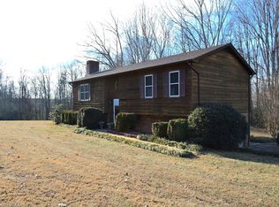 301 Sexton Rd, Mount Airy, NC 27030