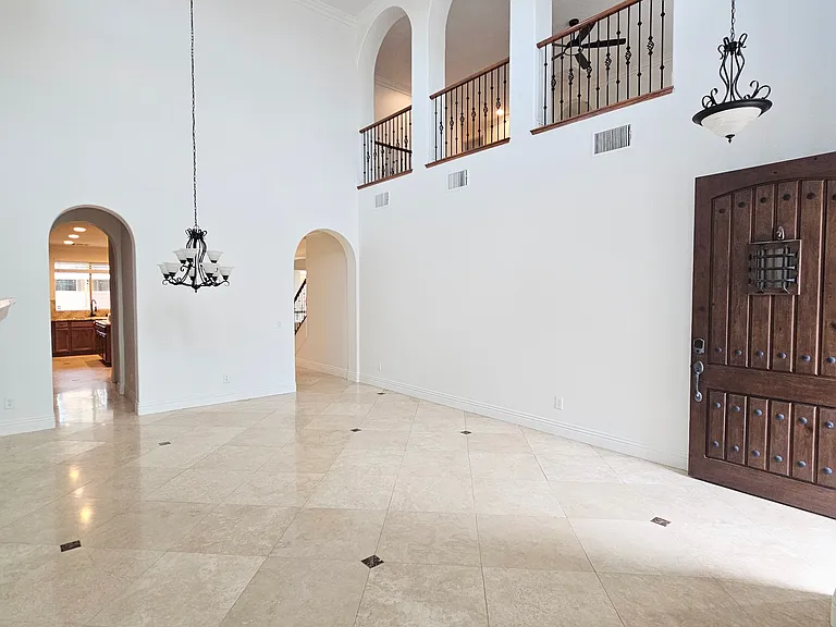11725 Costa Blanca Ave — Photo 4
