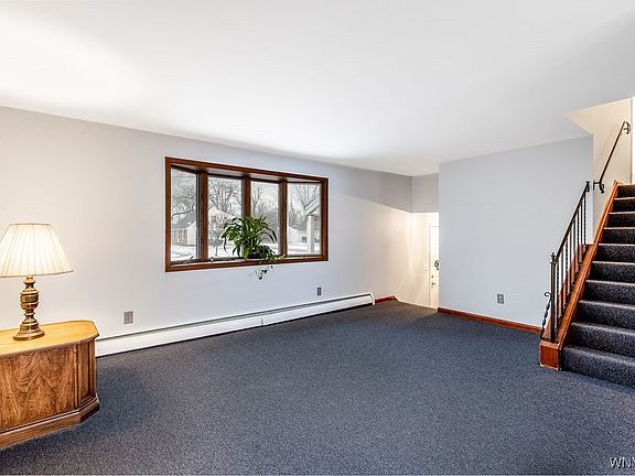 2nd image of 559 Frankhauser Rd