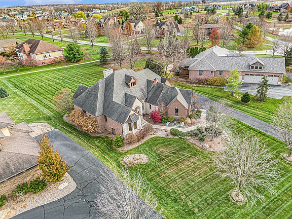 3rd image of 2089 Hollow Oak Dr