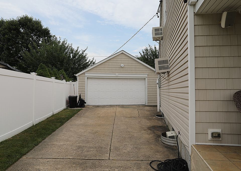 2 half car garage