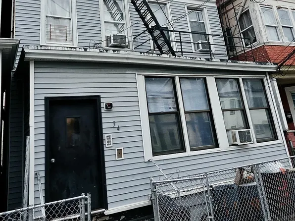 34 Vreeland Ave APT 1, Passaic, NJ 07055