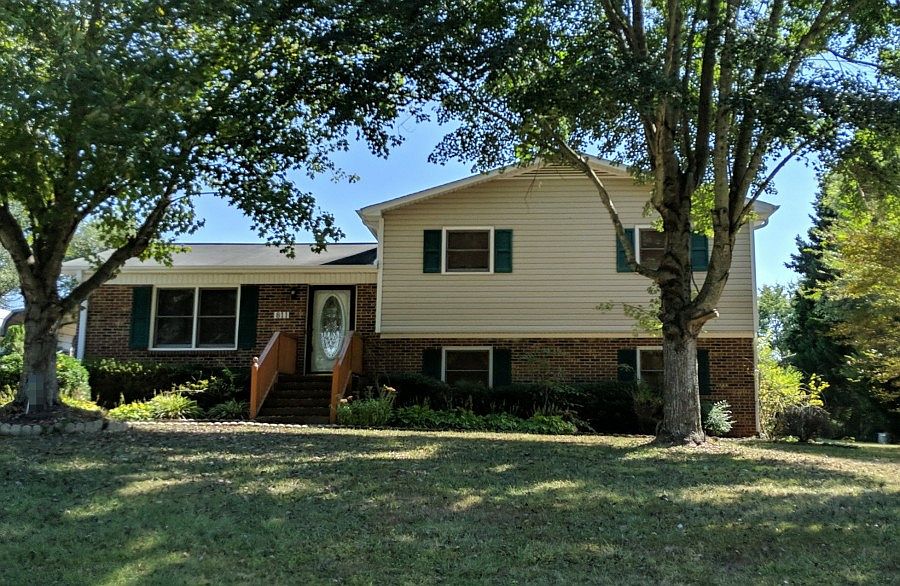 1st image of 811 Flint Dr