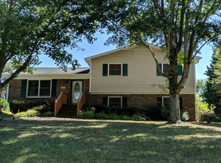 811 Flint Dr, Statesville, NC 28677
