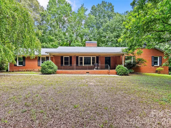 717 Wren Rd, Gastonia, NC 28056