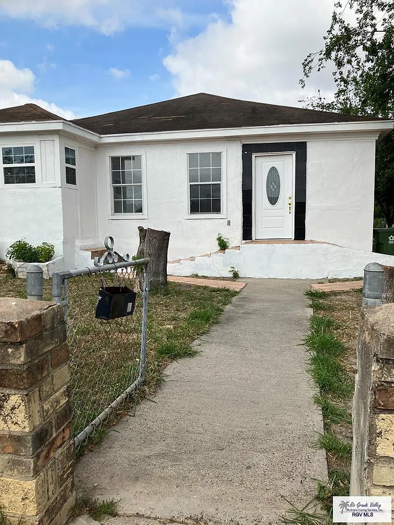 3 bed, 2.0 bath, 2191 sqft, $1,500 — Photo 1