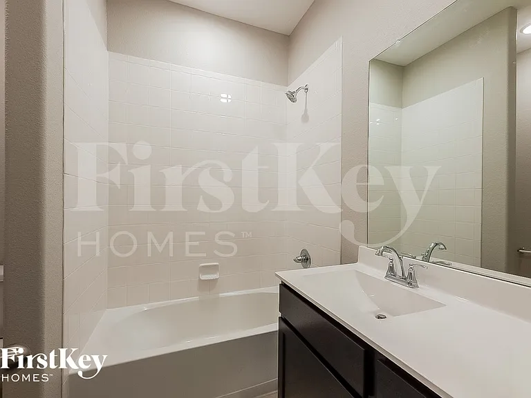 12524 Jetty Cove Dr — Photo 14