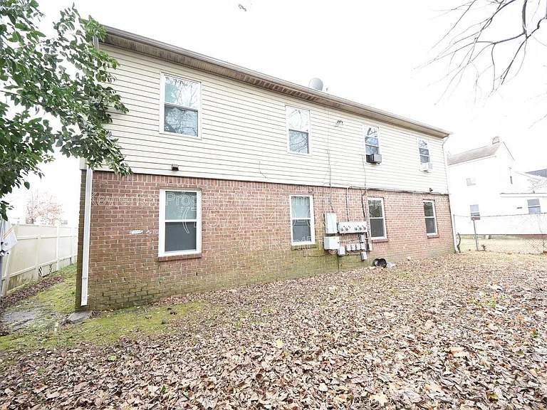 405 Clifton St #A — Photo 23