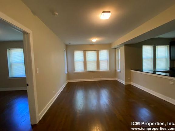 5th image of 5056 N Winchester Ave #2C