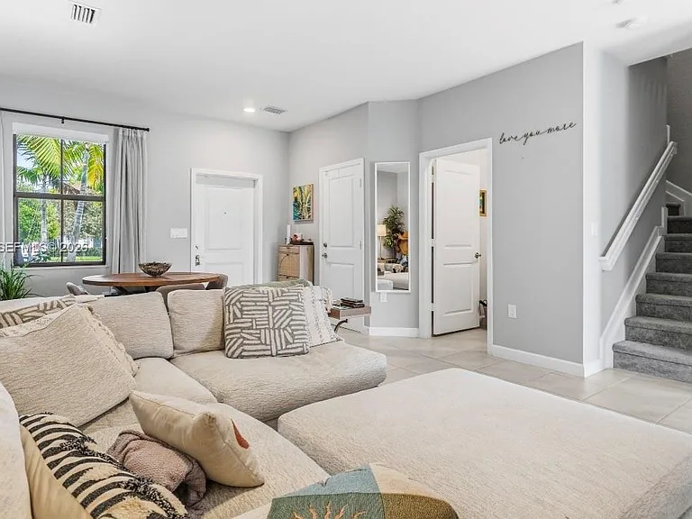 20478 NW 4th Ct #20478 — Photo 16