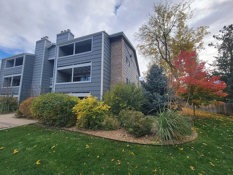4656 White Rock Cir #5 — Photo 37