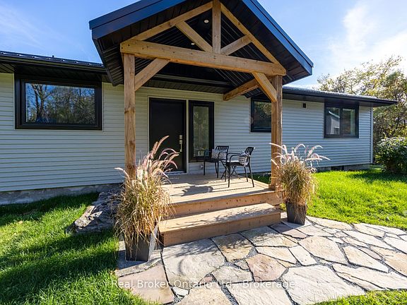 5th image of 250 Silver Heights Dr