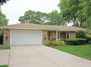 12445 Robinwood St, Brookfield, WI 53005