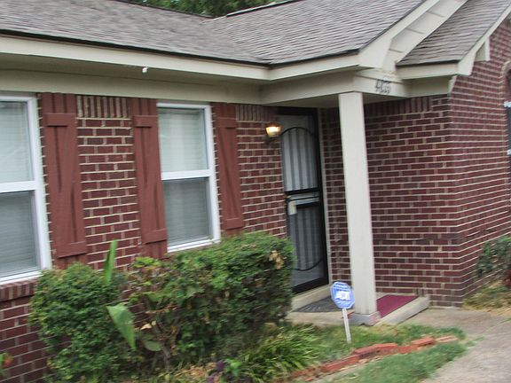 2nd image of 4833 Appleville St