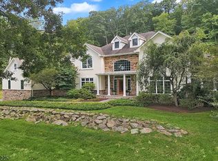 29 Sutton Rd, Lebanon, NJ 08833