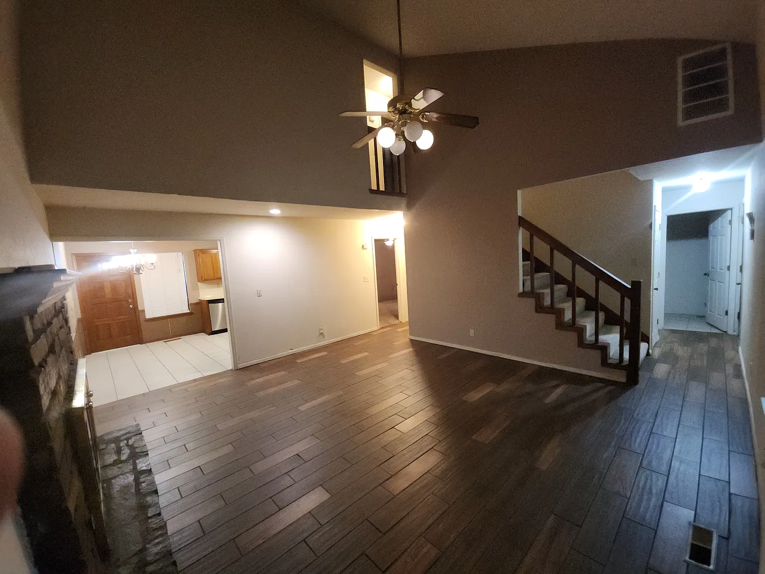 3 bed, 1500 sqft, $1,500 — Photo 2
