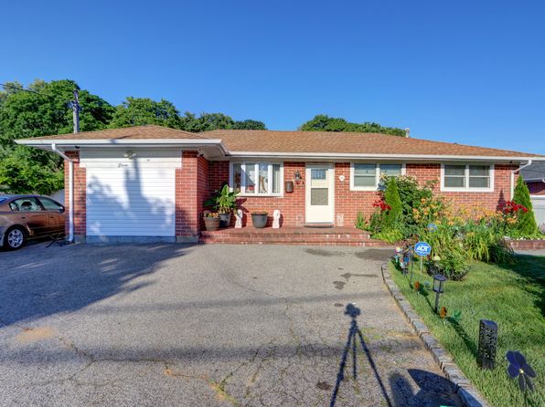 11 Orient Ave