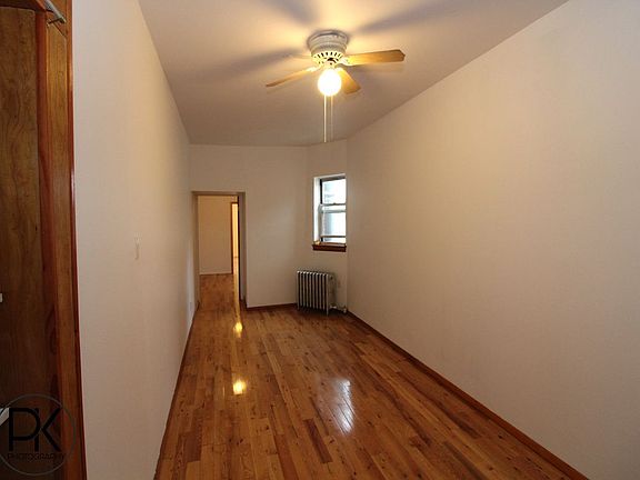 5th image of 954 Manhattan Ave APT 4L