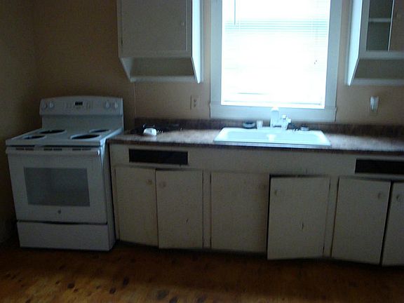 2nd image of 1407 33rd St