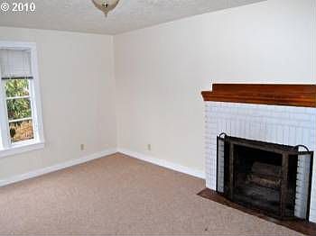4th image of 30880 NW Commercial St
