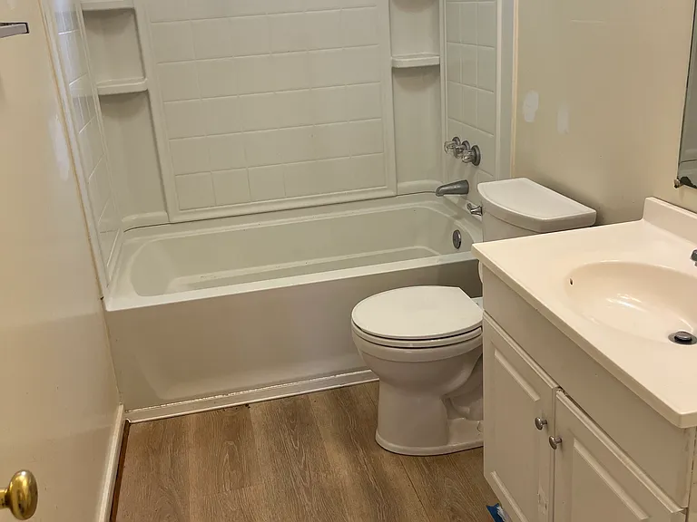 1013 Bolton Rd — Photo 5