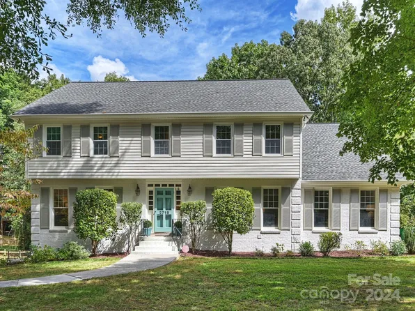 2718 Wamath Dr, Charlotte, NC 28210