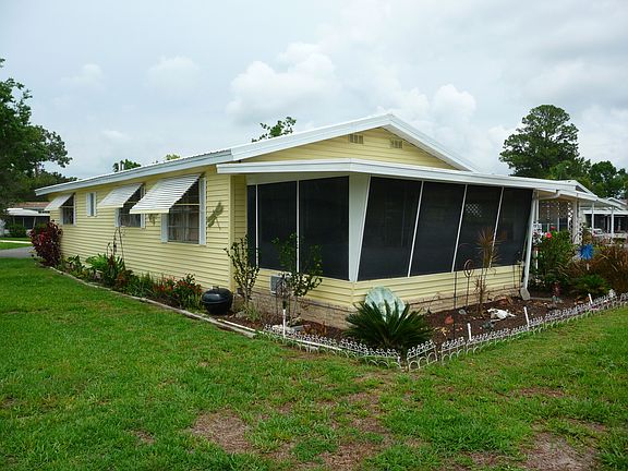 3rd image of 133 N Lake Dr