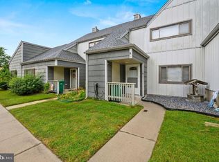 6 Dover Dr, Lindenwold, NJ 08021