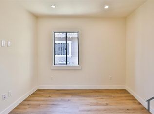 619 W 30th St, Los Angeles, CA 90007
