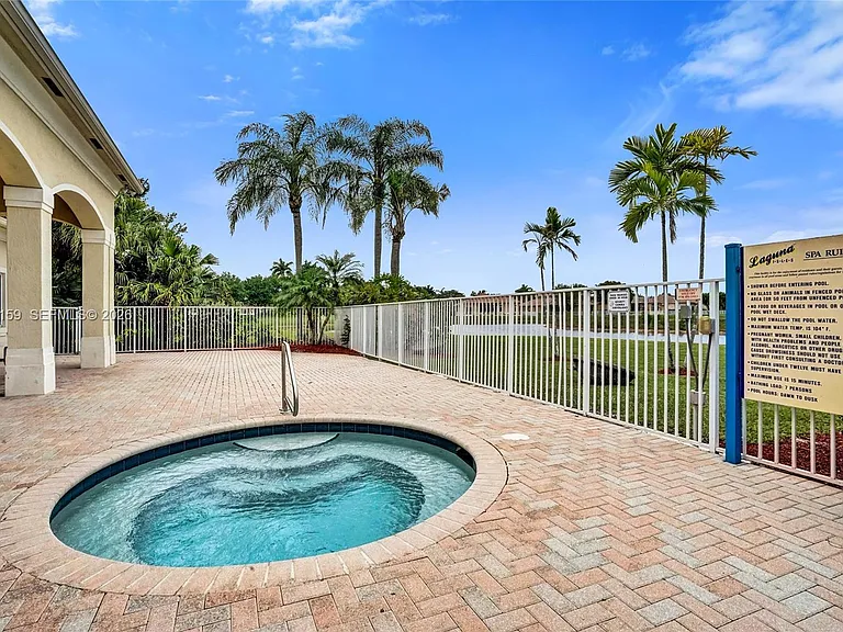 6334 SW 192nd Ave — Photo 30