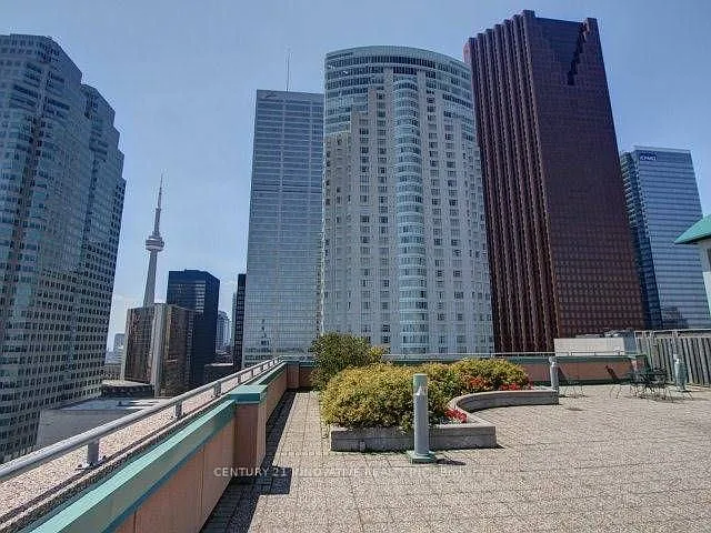7 King St E #1117 — Photo 13