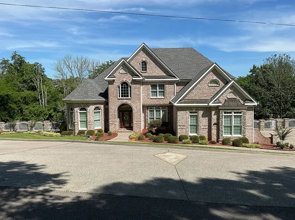 1873 Dunroamin Ln, Fayetteville, TN 37334