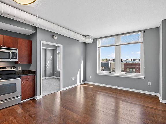 3rd image of 155 Potomac Psge Unit 807