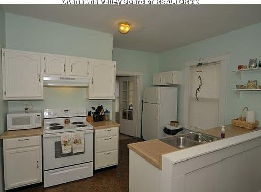 3rd image of 505 52nd St SE