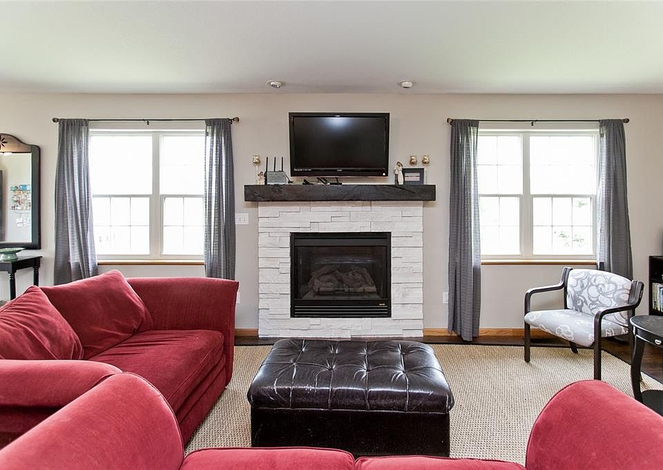 1st image of 617 Kaitlynn Ave