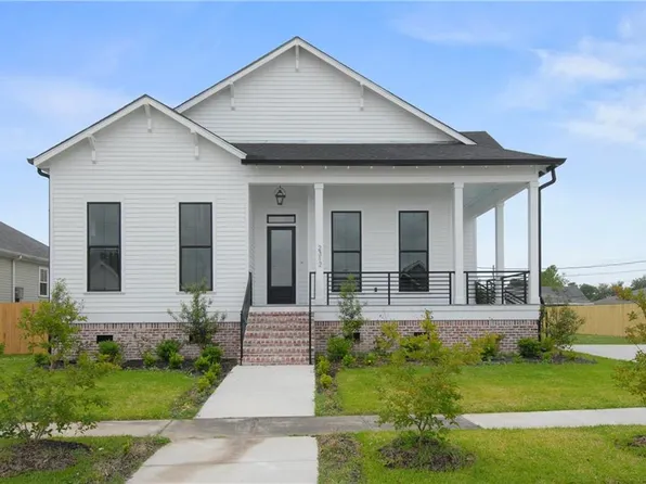2312 Benjamin St, Arabi, LA 70032